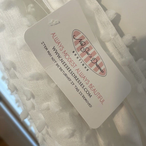 Brand new white dress, with tag, with puffed sleeves - Picture 6 of 6